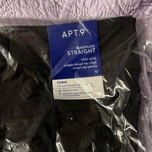 Apt 9 Seasonless Straight Torie Mid Rise Pants